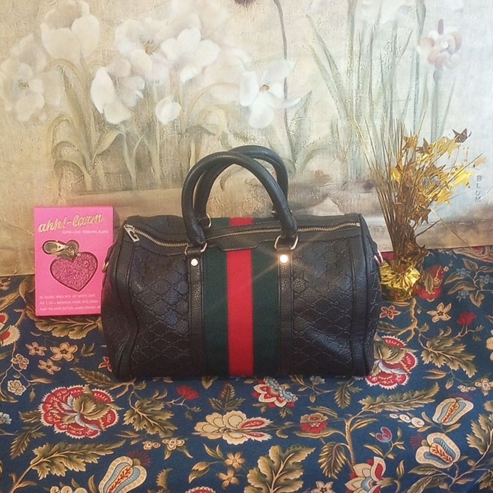 Authentic Leather Gucci Bag!*